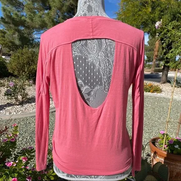 SKECHERS PERFORMANCE Women’s 3/4 Long Sleeve Backless Workout Tee Shirt XS - Picture 4 of 11